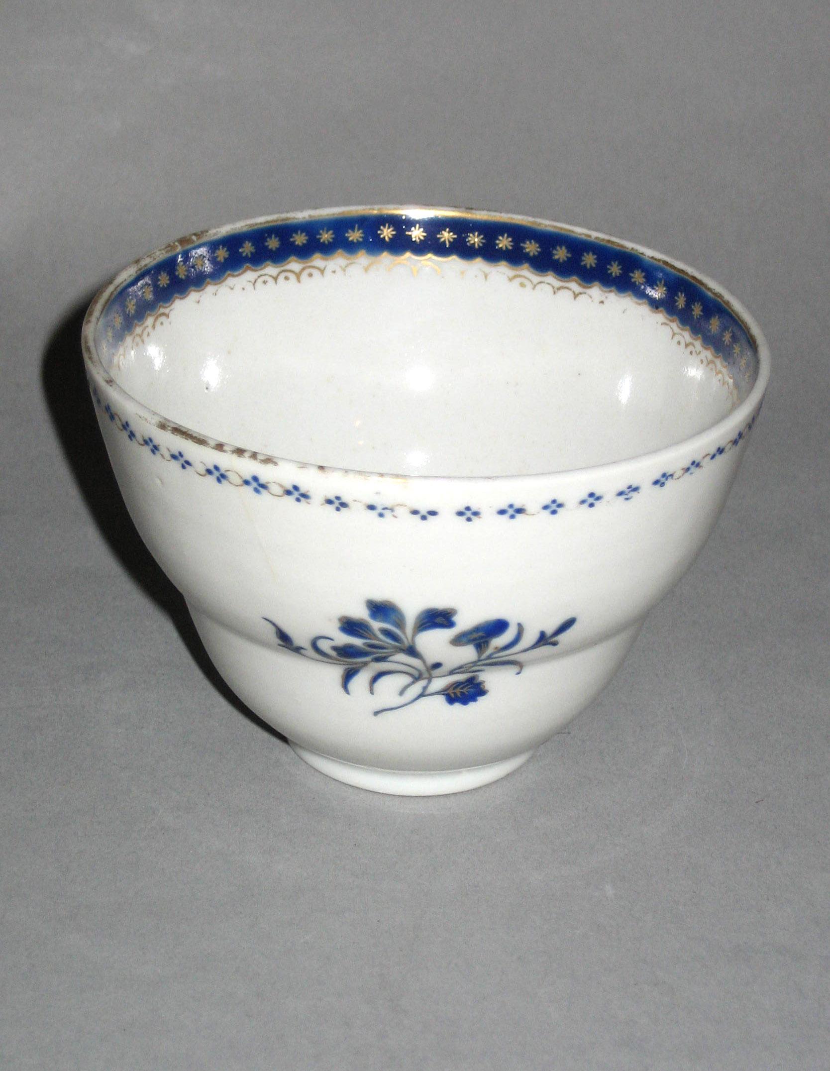1964.1291.007 Coffee cup front
