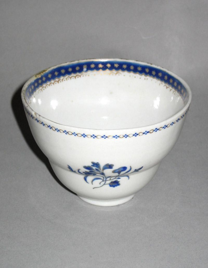 1964.1291.008 Coffee cup front