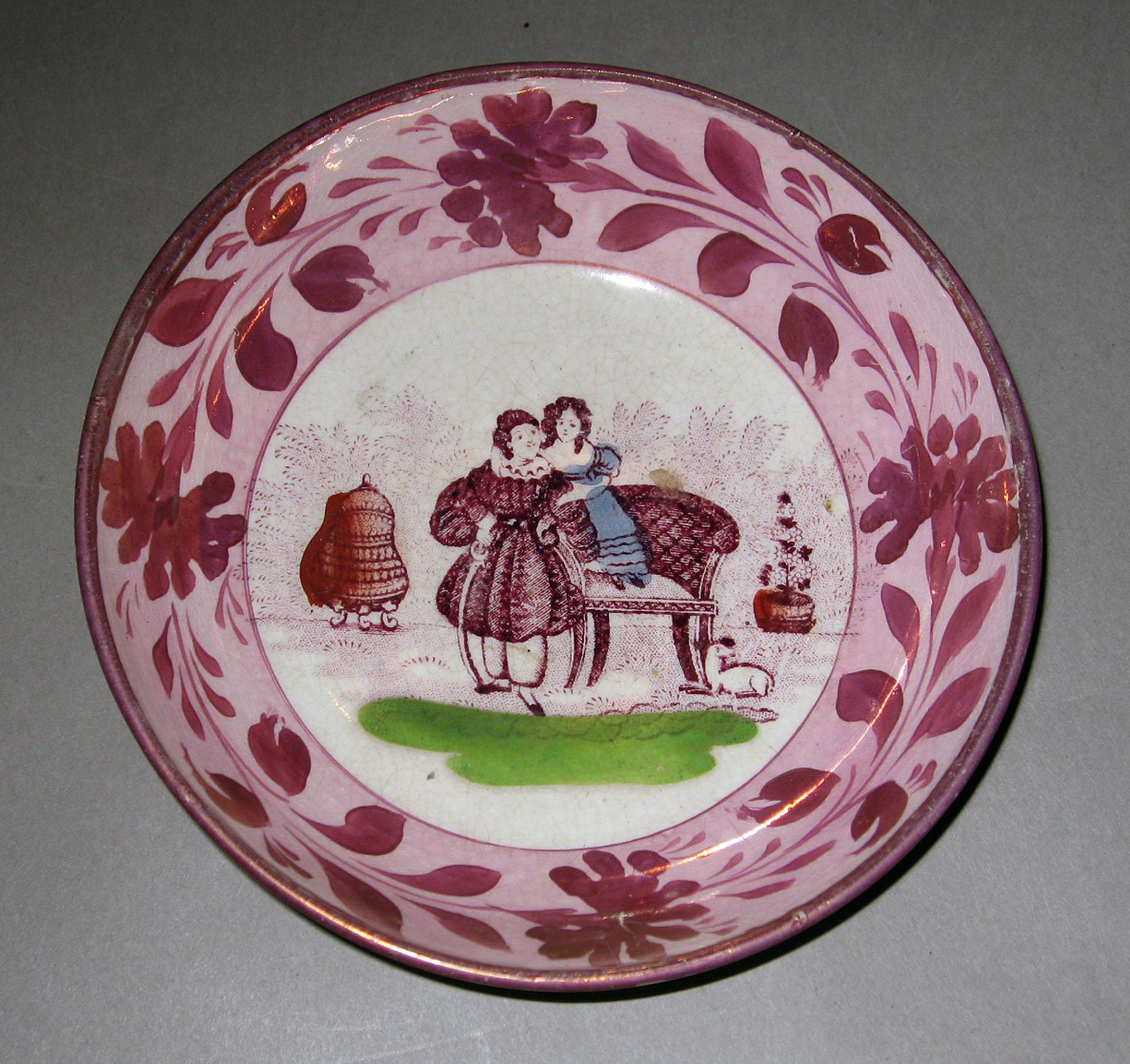 1964.1297.004 Lusterware saucer