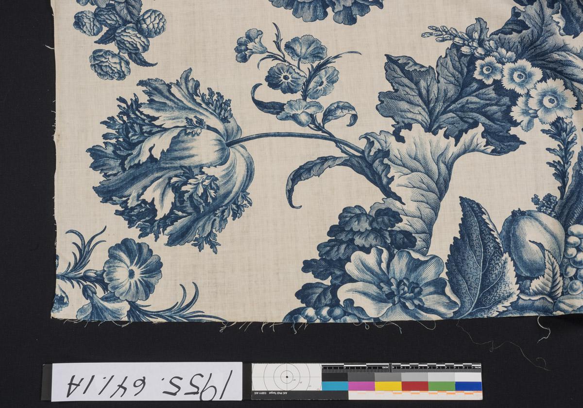 1955.0641.001 Textile, printed, Ex-bed hanging, detail 1