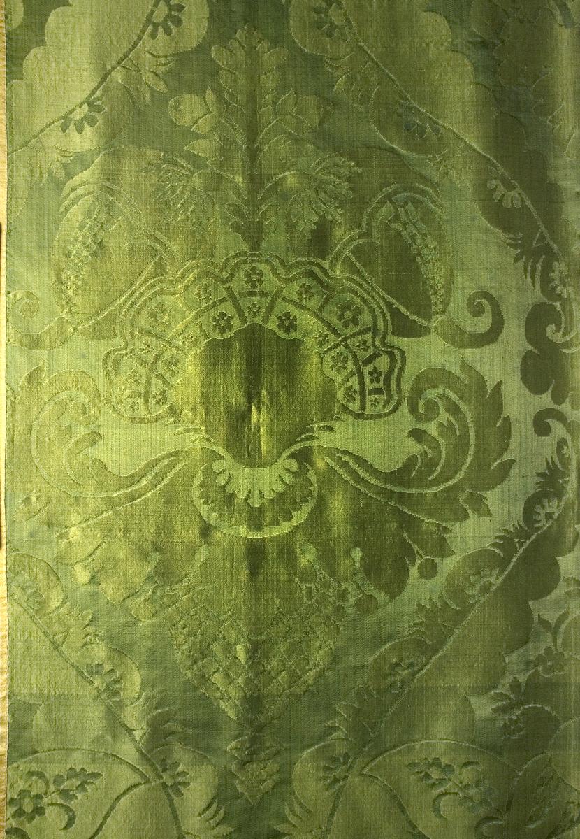 1955.0642.001 B Window Hanging, Side Curtain, Pattern Detail
