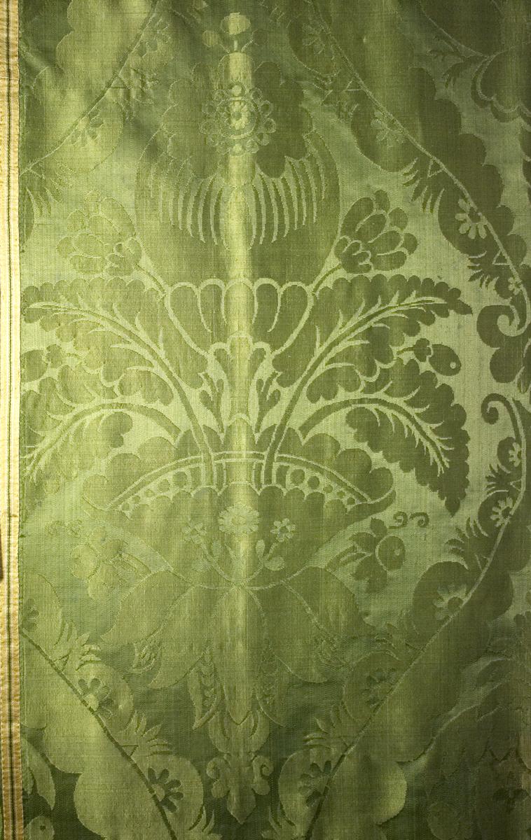 1955.0642.001 B Window Hanging, Side Curtain, Pattern Detail #2