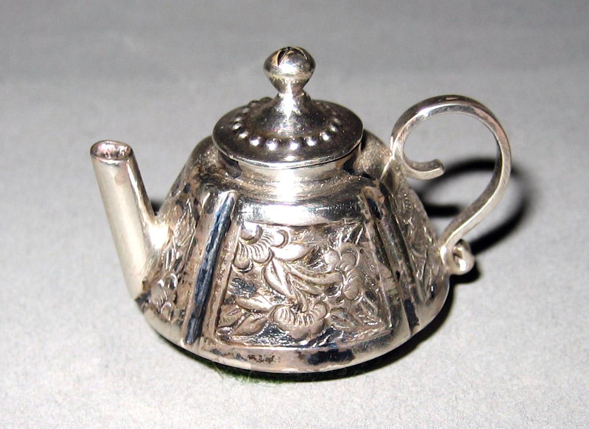 1964.1359.002 A, B Silver Teapot