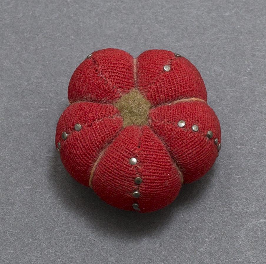 1964.1388 Miniature Pincushion, View 2