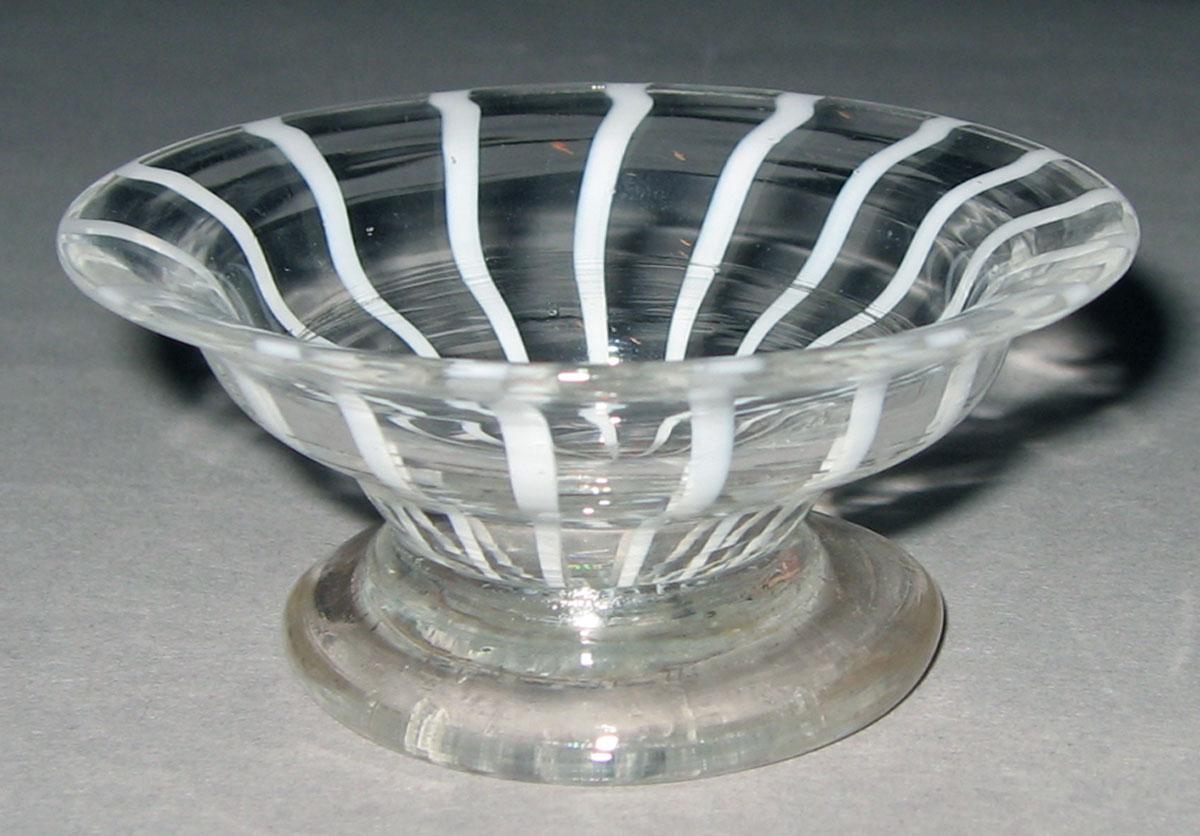 1964.1395 Miniature bowl