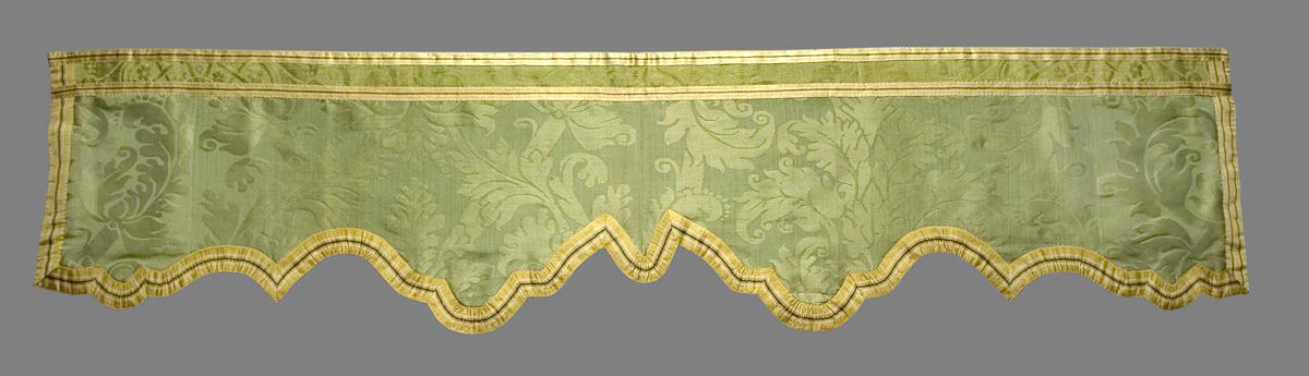 1955.0642.002 C Window Hanging, Valance