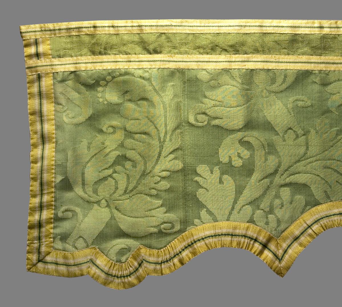 1955.0642.002 C Window Hanging, Valance, Edge Detail