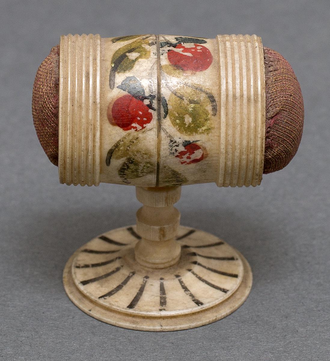 1964.1402 Minature Pincushion Stand, Side 2