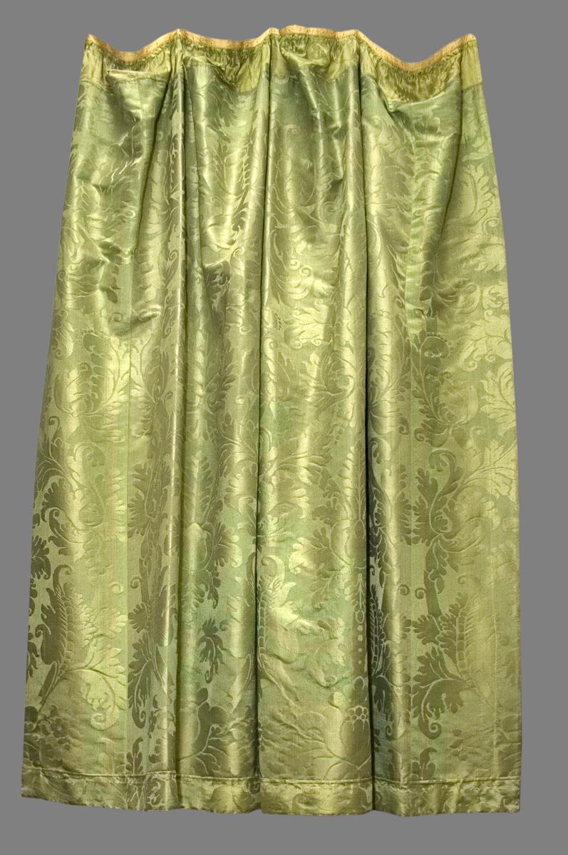 1955.0643.002 Bed Hanging, Headcloth