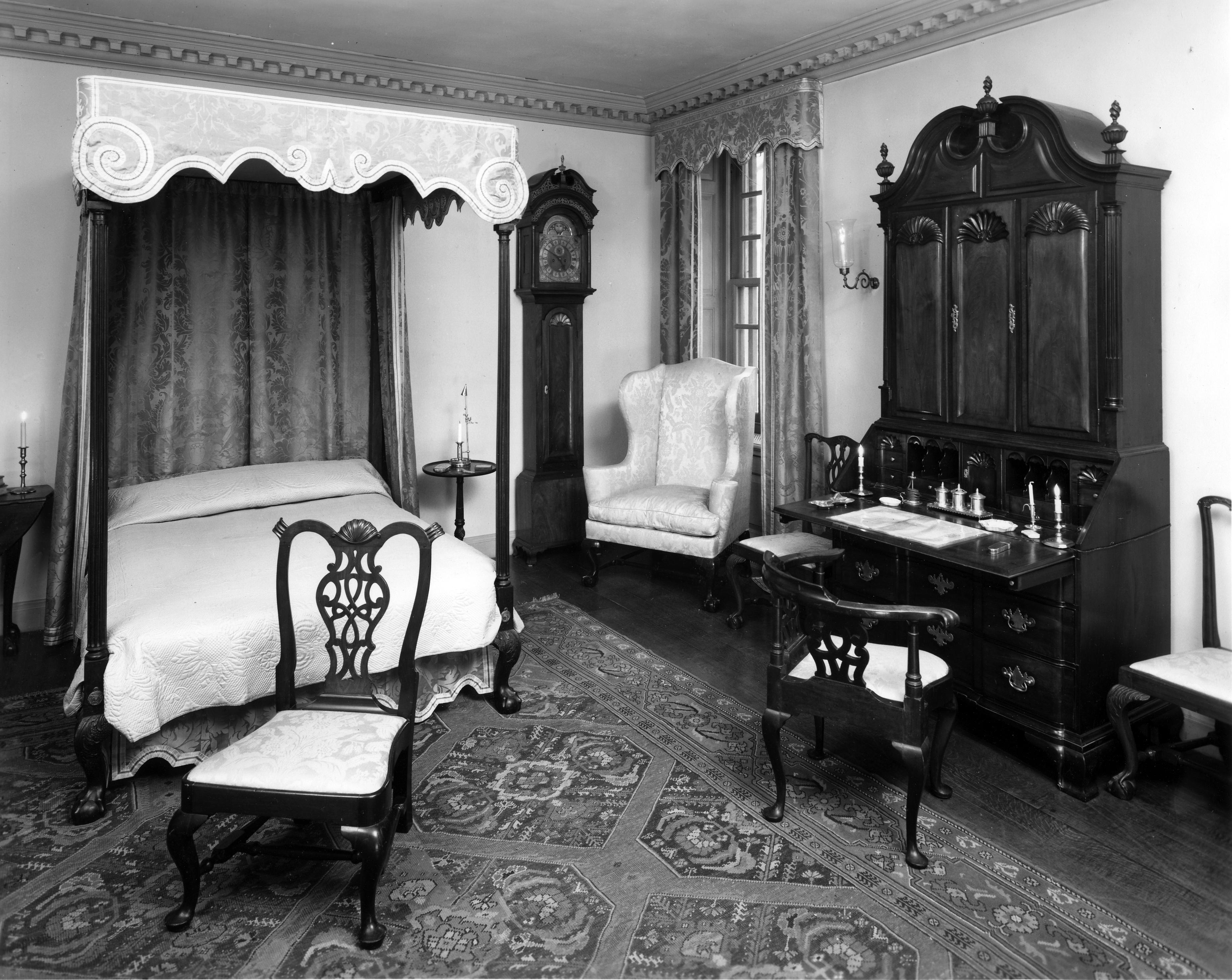 Room-Hampton Room bw
