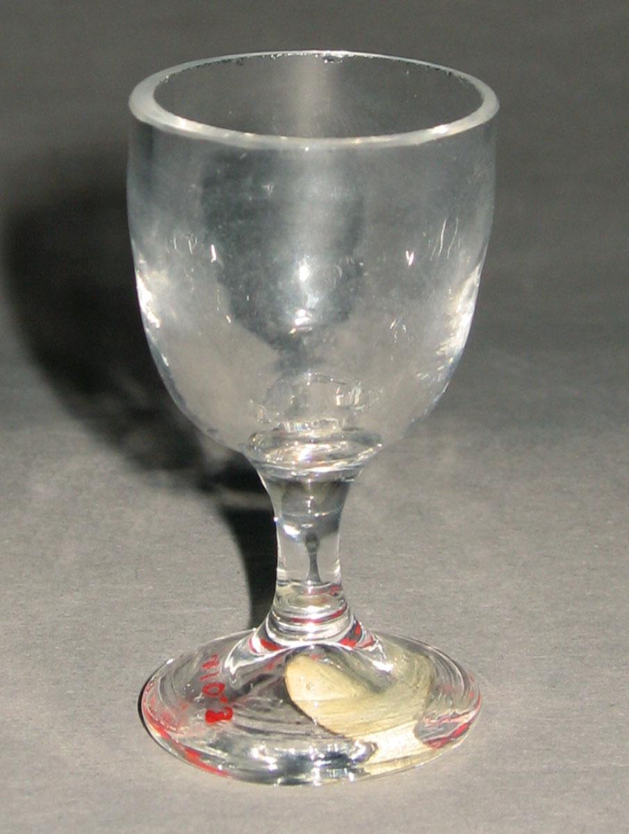 1964.1410.003 Miniature wineglass