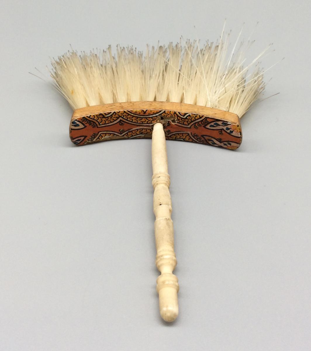 1964.1416 Brush, view 3