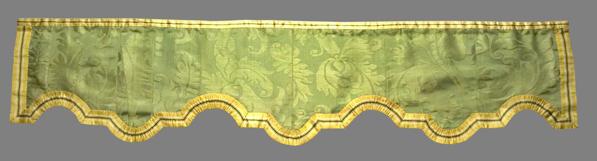 1955.0643.004 C  Bed Hanging, Base Valance