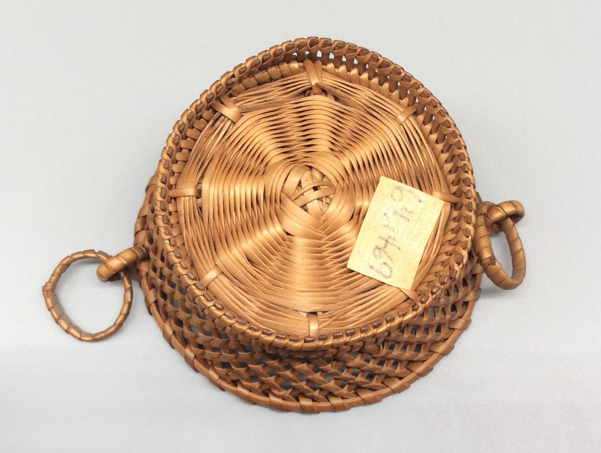 1964.1469 Basket, view 4