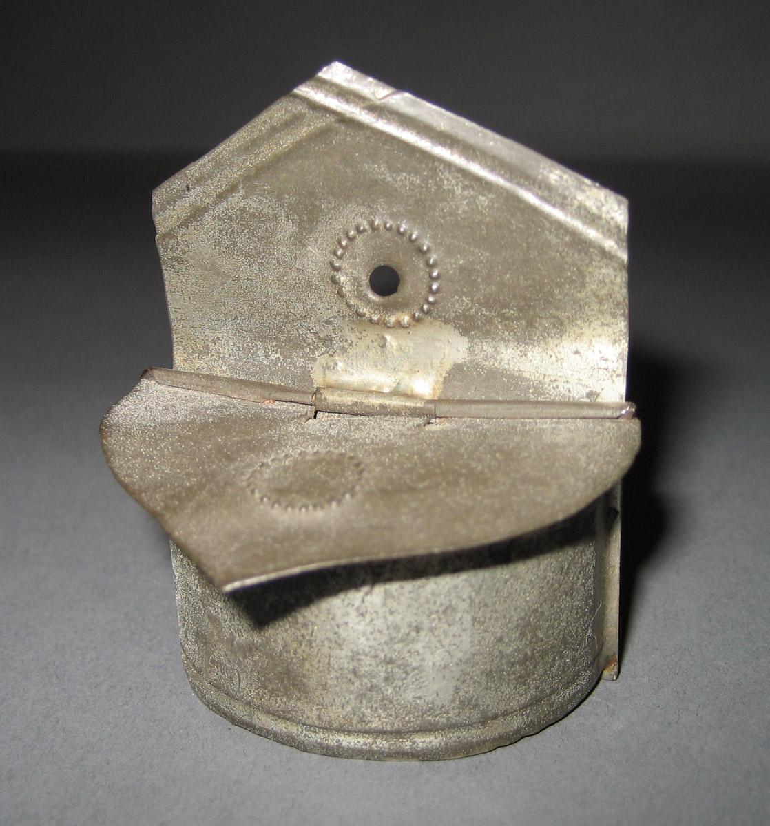 1964.1489 Hanging box