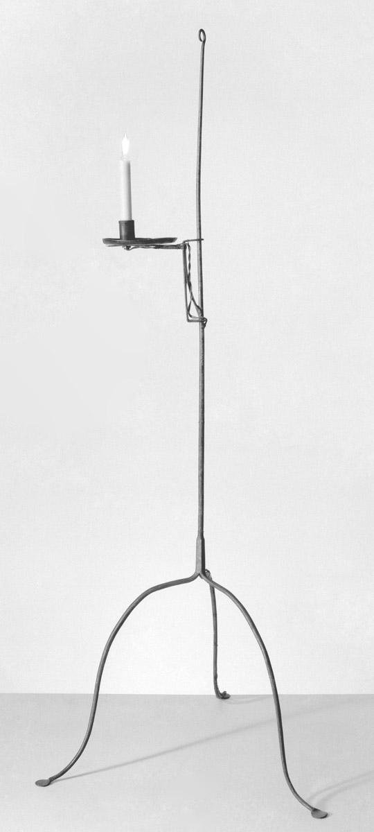 1964.1534 Candlestand