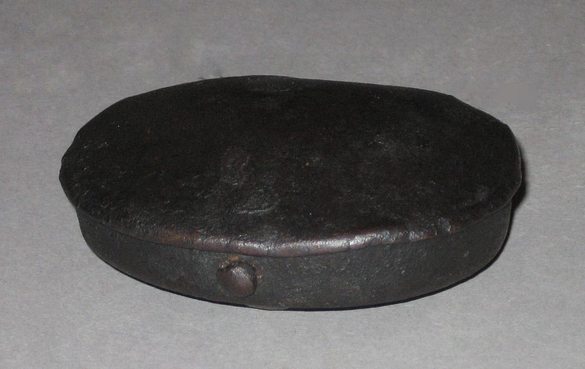 1965.1563 A Box