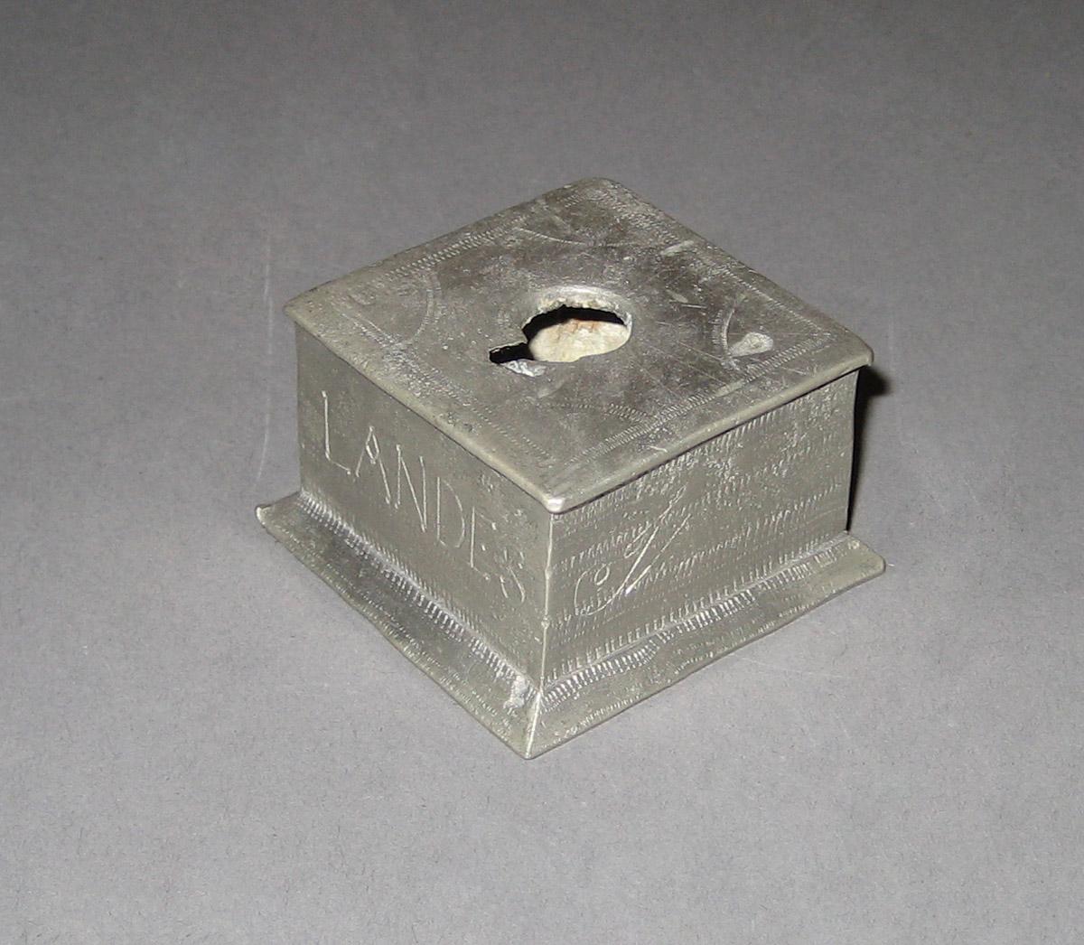 1964.1564 Inkwell