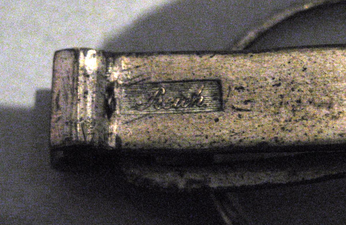 1964.1574 A Silver Spectacles mark 2