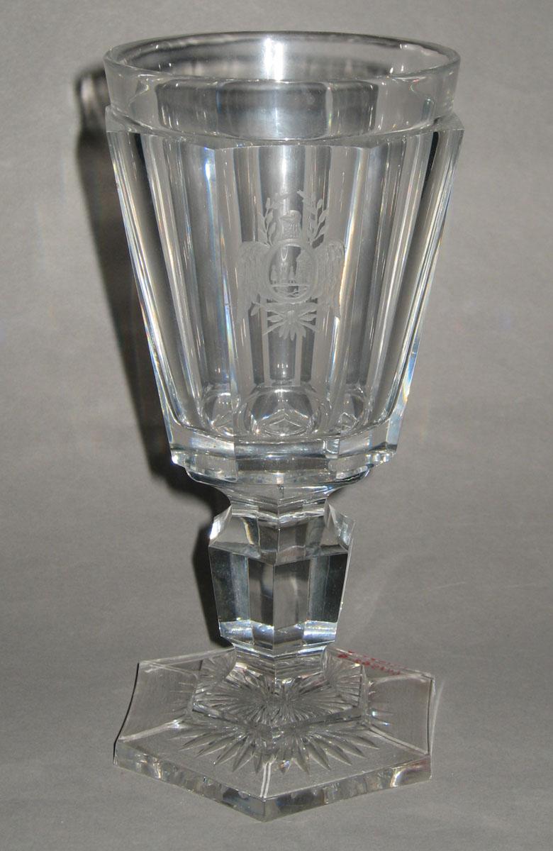 1964.1592.009 Glass goblet