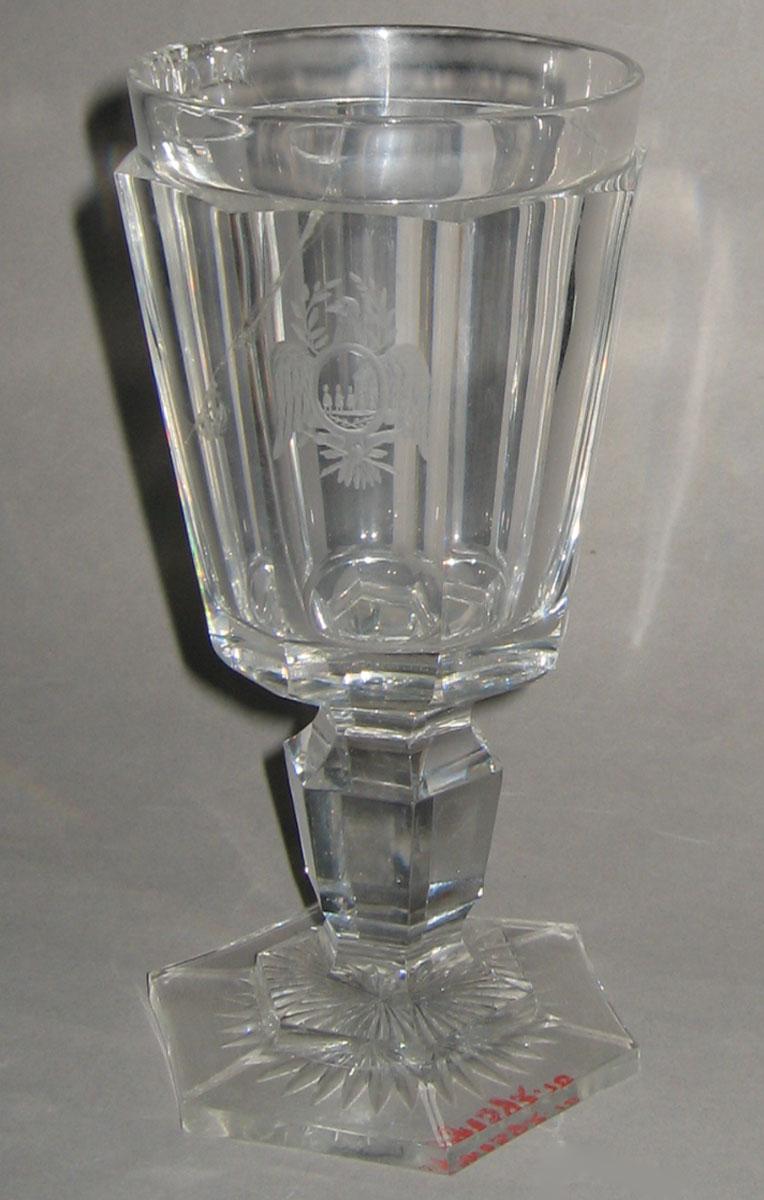 1964.1592.010 Glass goblet