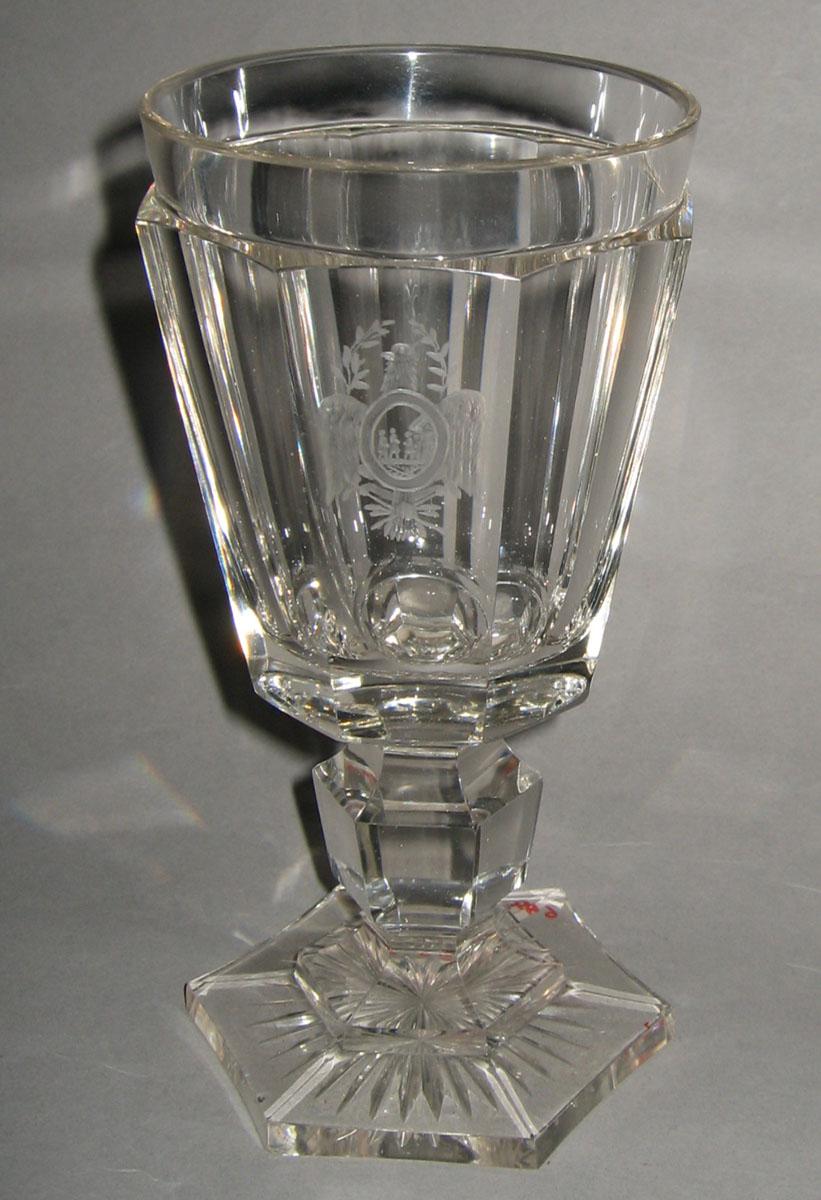1964.1592.014 Glass goblet