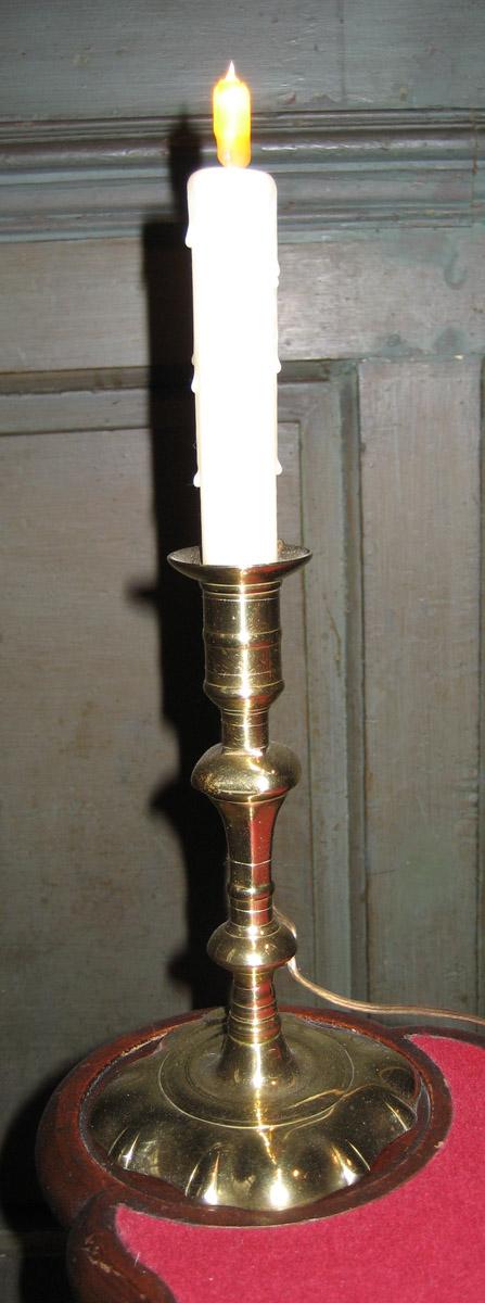 1964.1785.001 Candlestick
