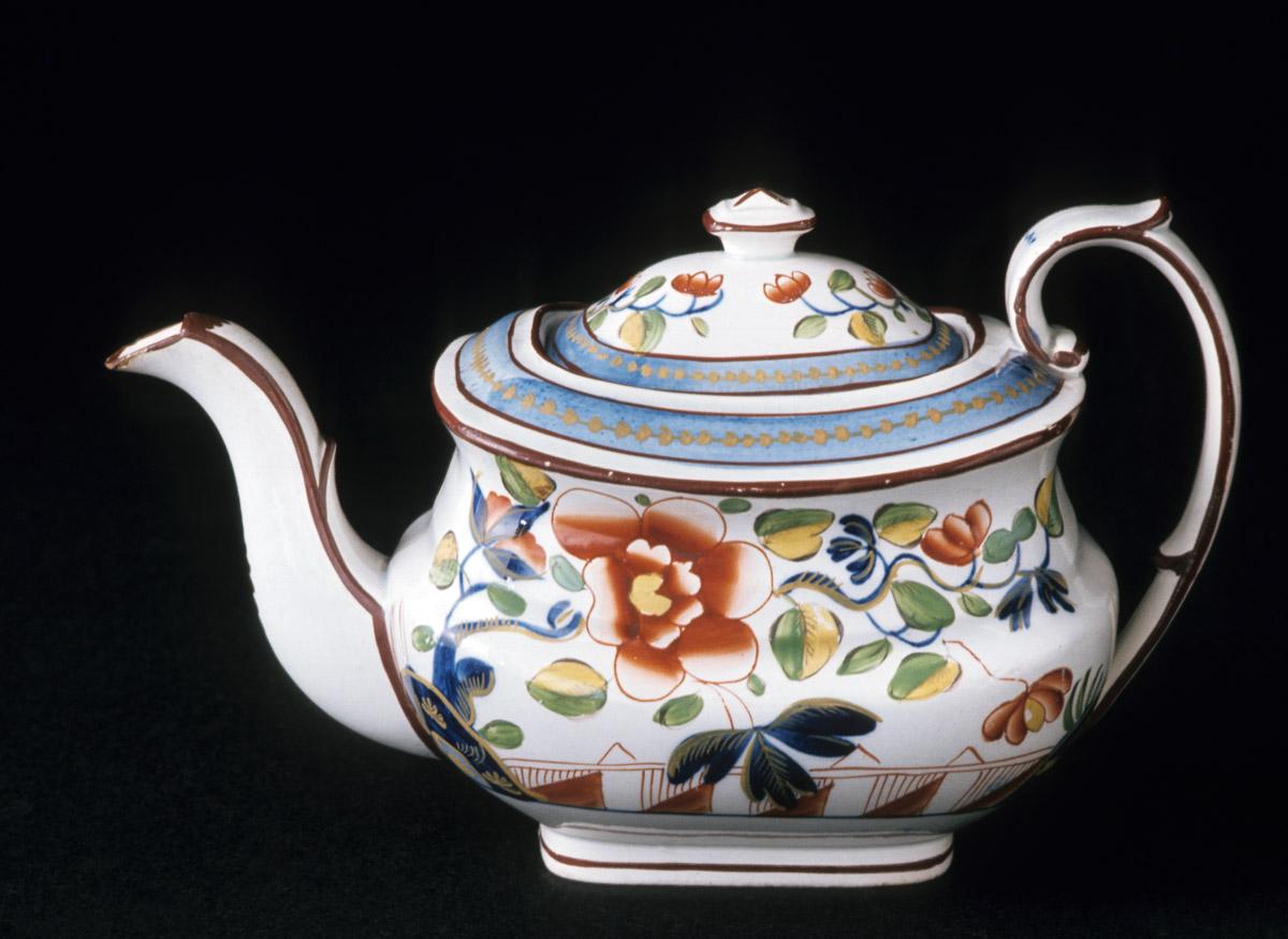1964.1810.003 A, B  Pearlware single rose pattern teapot