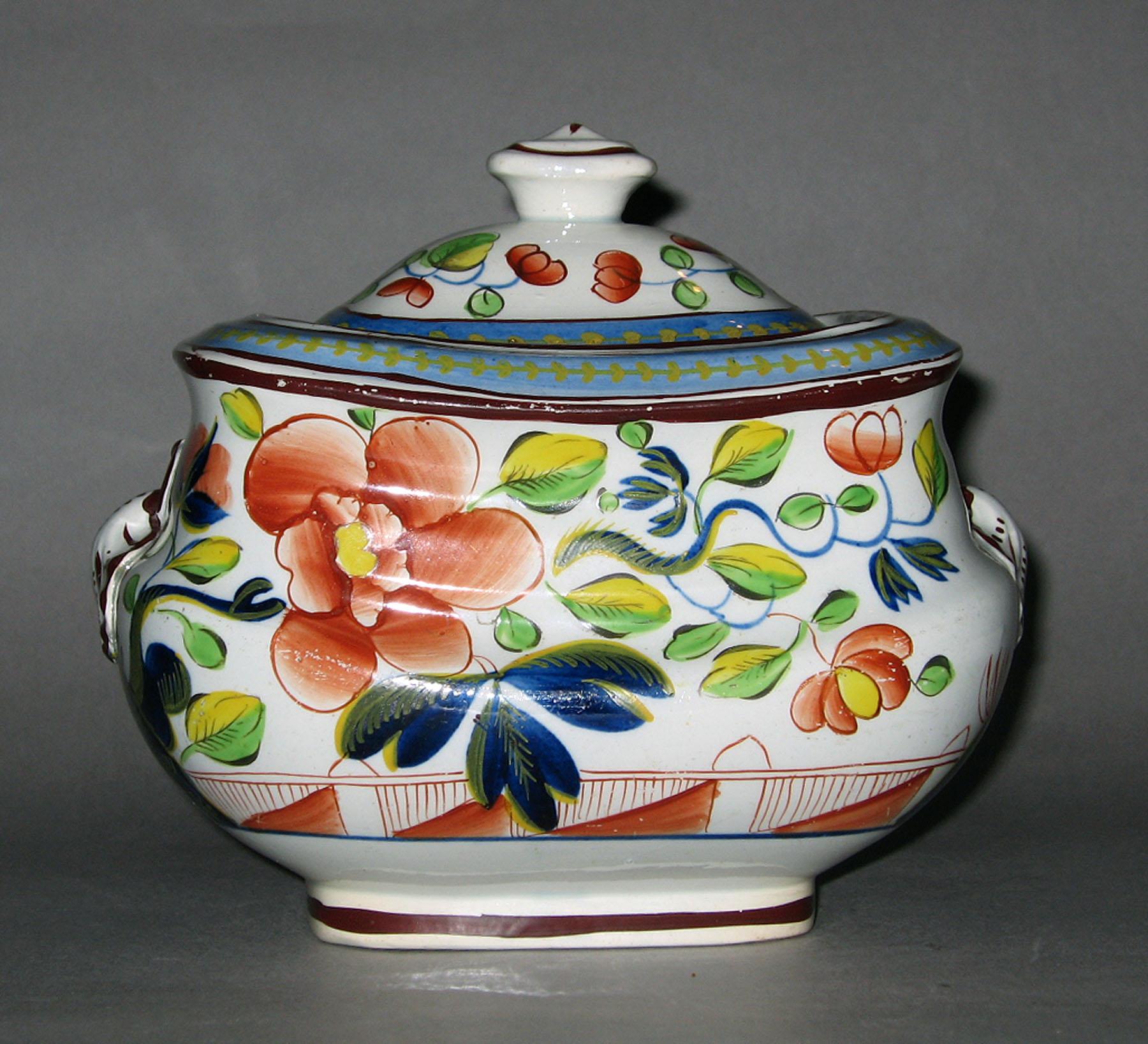 1964.1810.004 A, B Pearlware single rose pattern sugar bowl