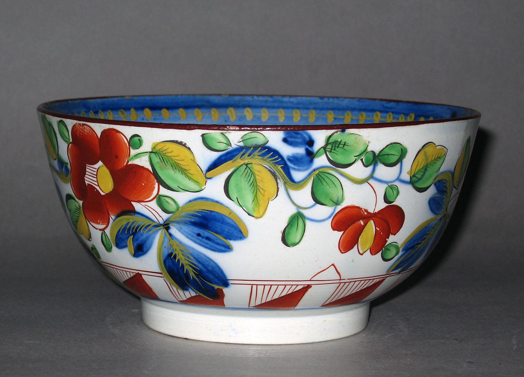 1964.1811.003 Single rose pattern bowl