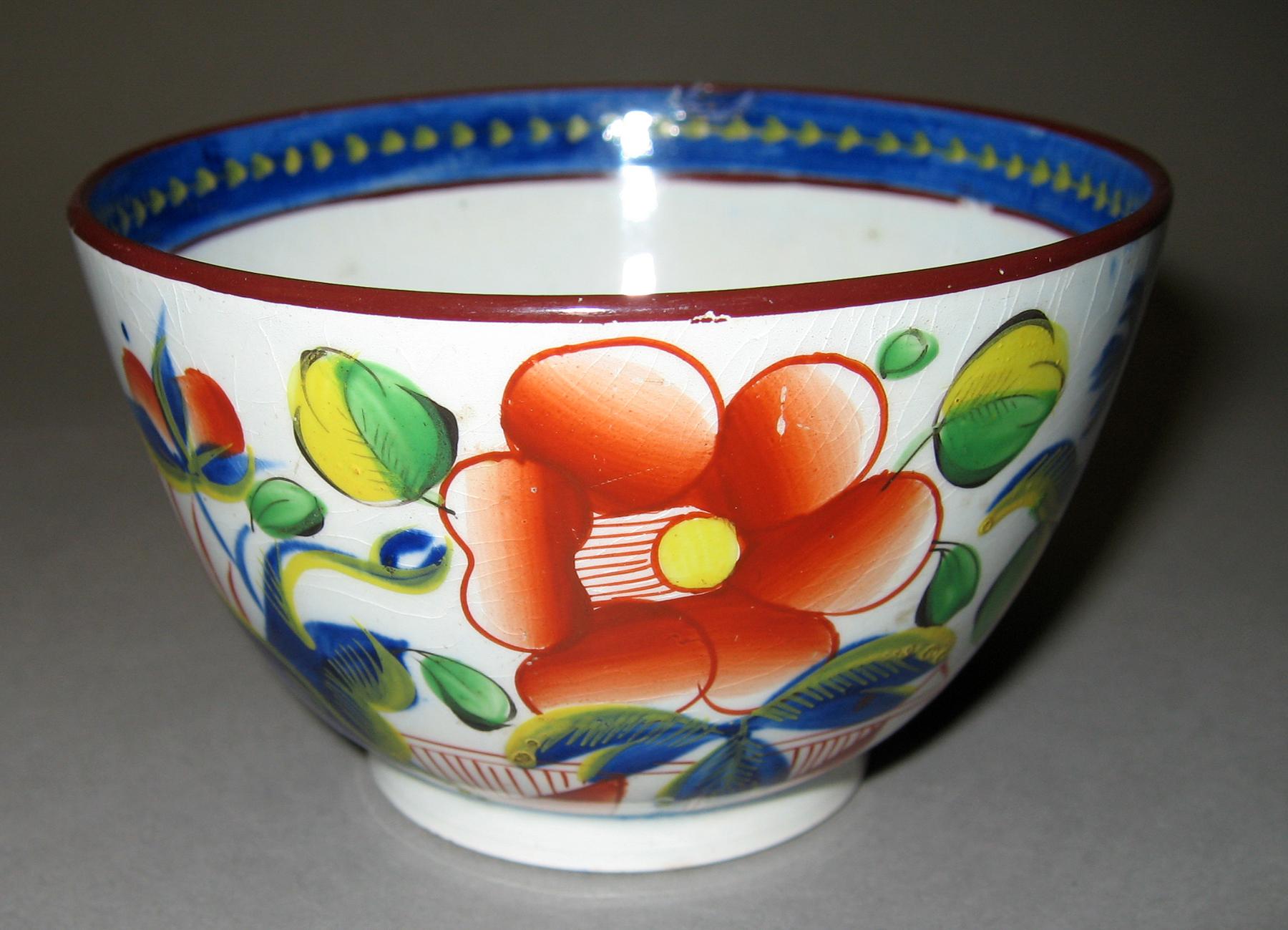 1964.1811.007 Single rose pattern teabowl