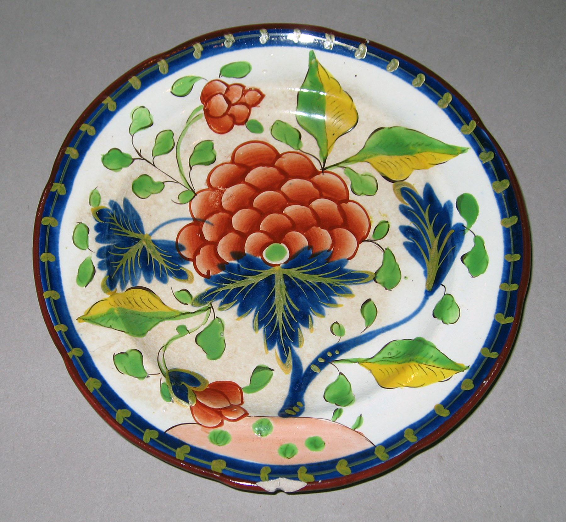 1964.1815.002 Grape pattern plate
