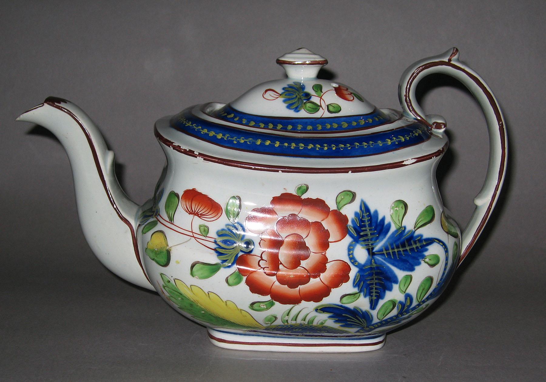 1964.1818.011 A, B Carnation pattern teapot