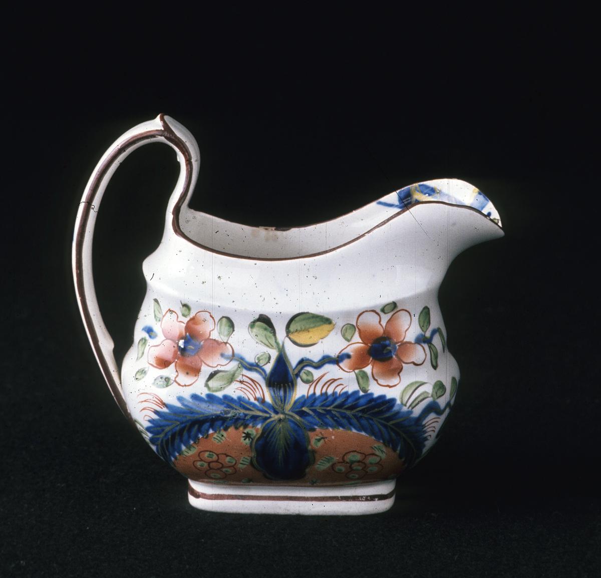1964.1827.001 Cream or milk jug