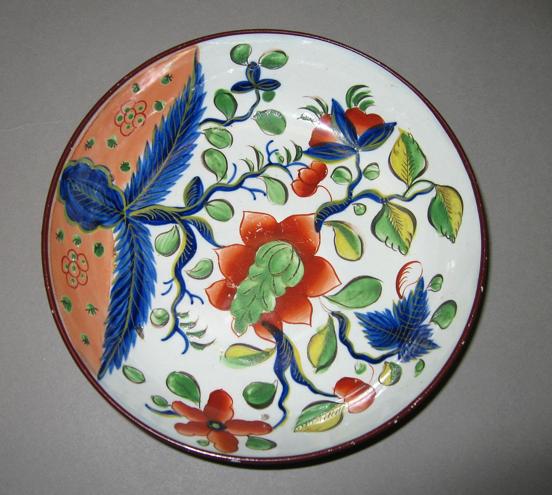 1964.1827.003 Pearlware dove pattern saucer