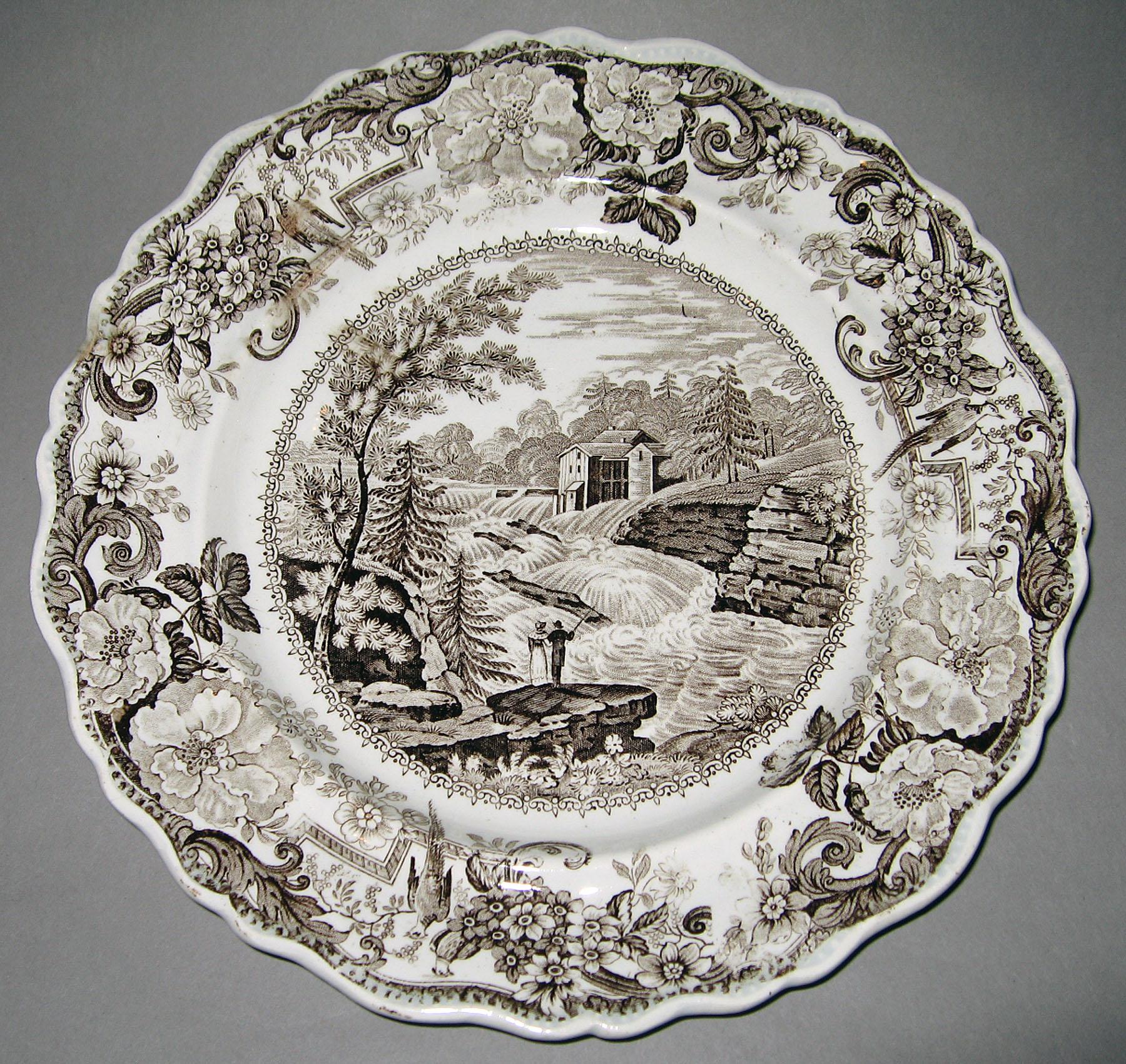 1964.1832.002 Clews Earthenware plate