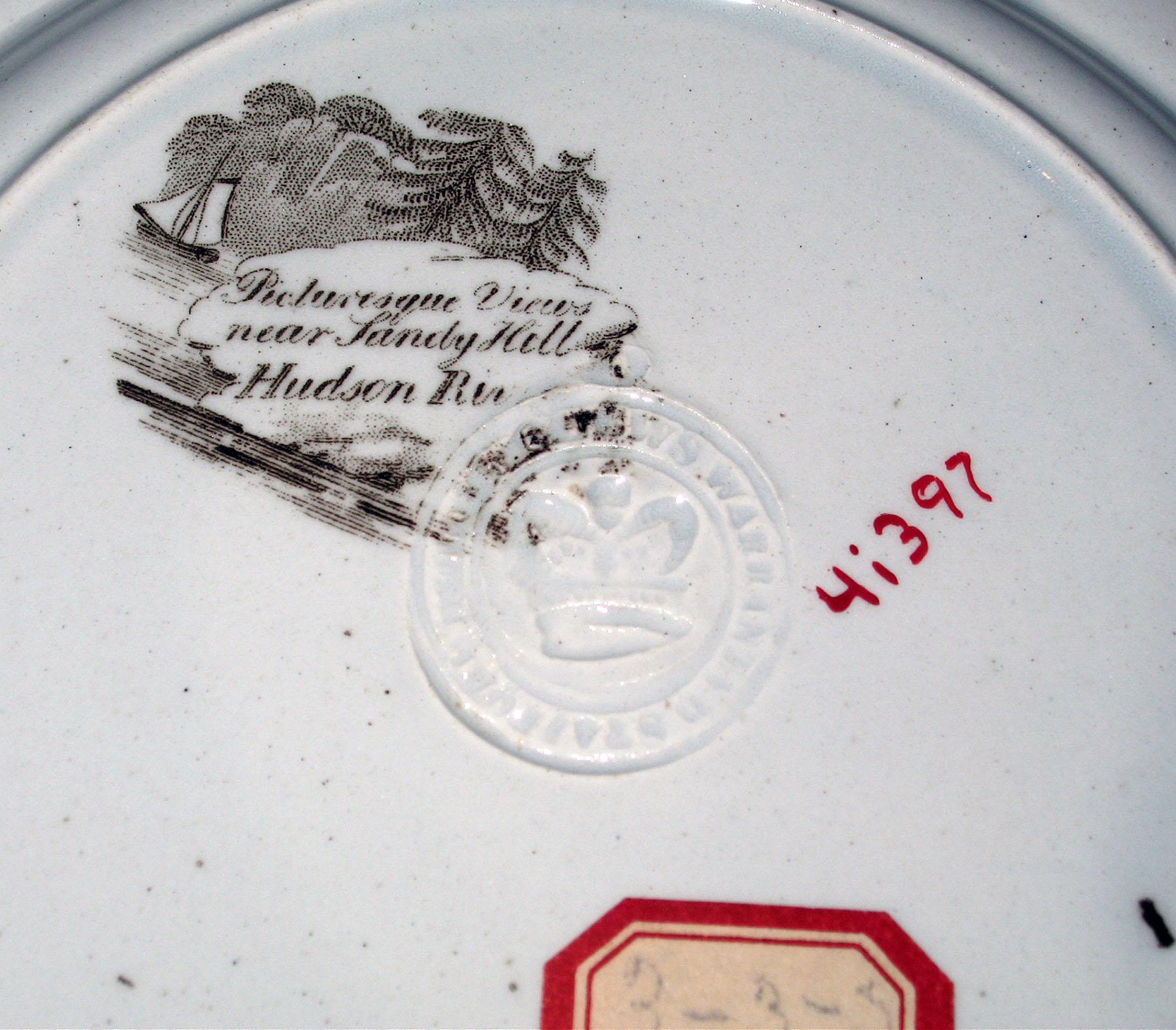 1964.1833.001 Clews Earthenware plate, detail