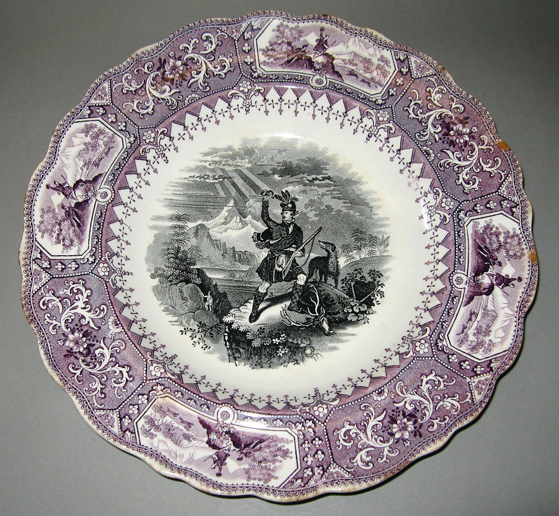 1964.1840 Earthenware Plate
