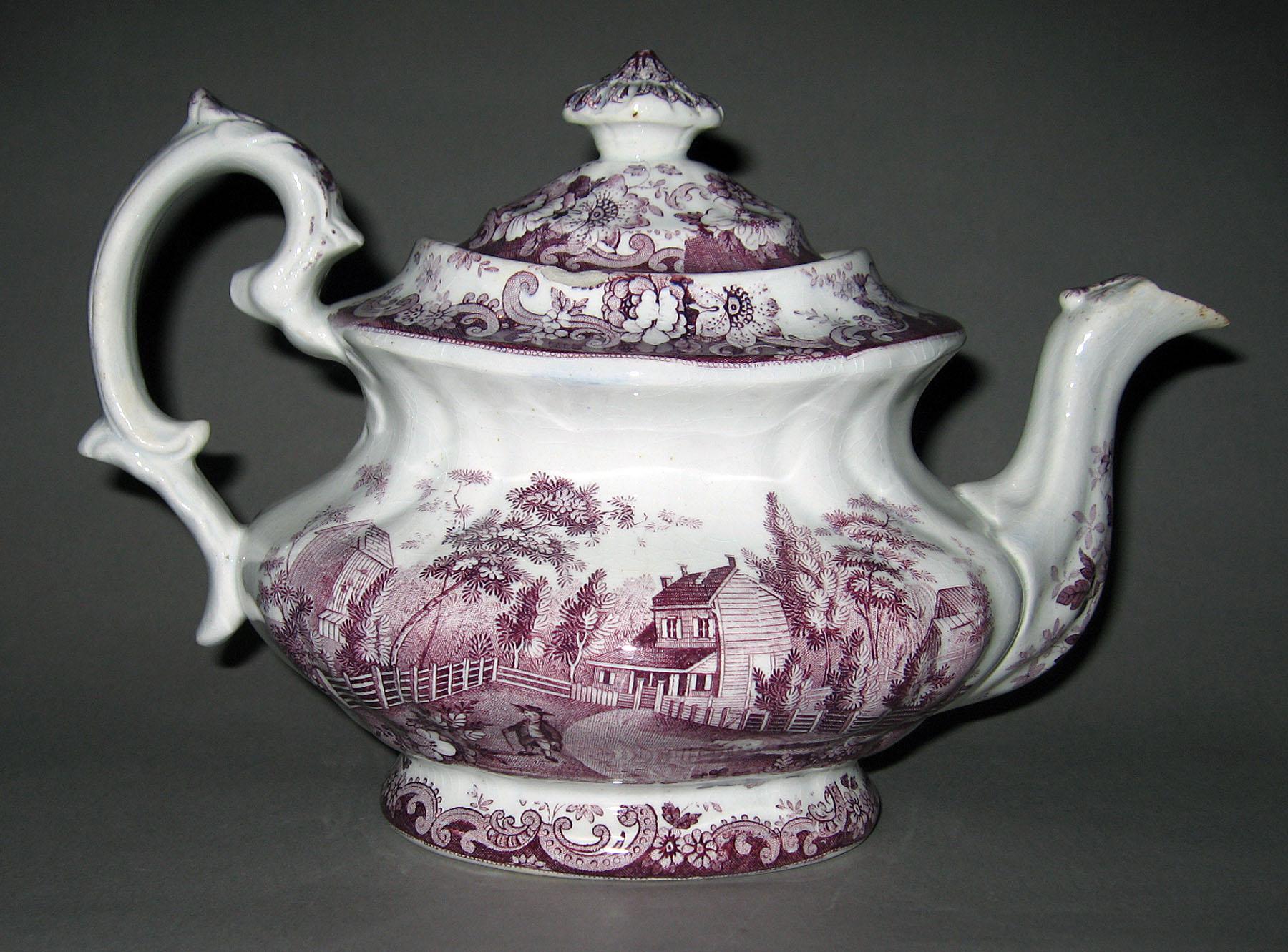 1964.1848.003 Heath Earthenware Teapot