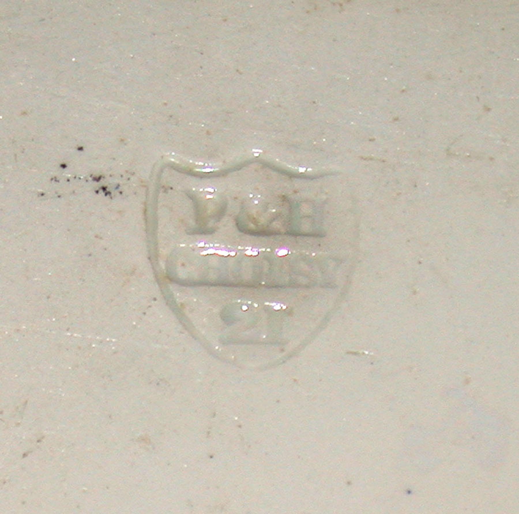 1964.1872 Dinner plate (mark)