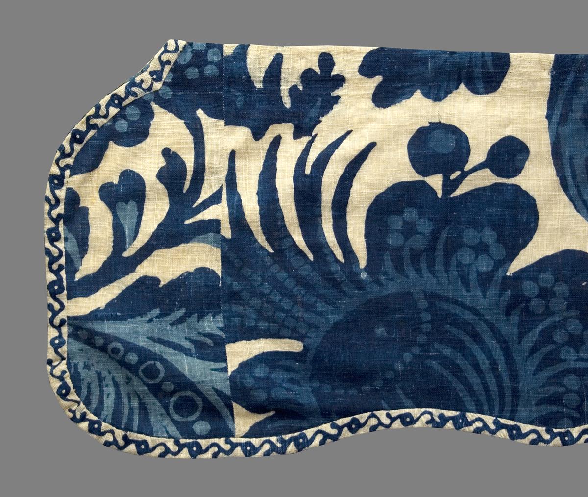1955.0654 I Bed Hanging, Valance, Edge Detail