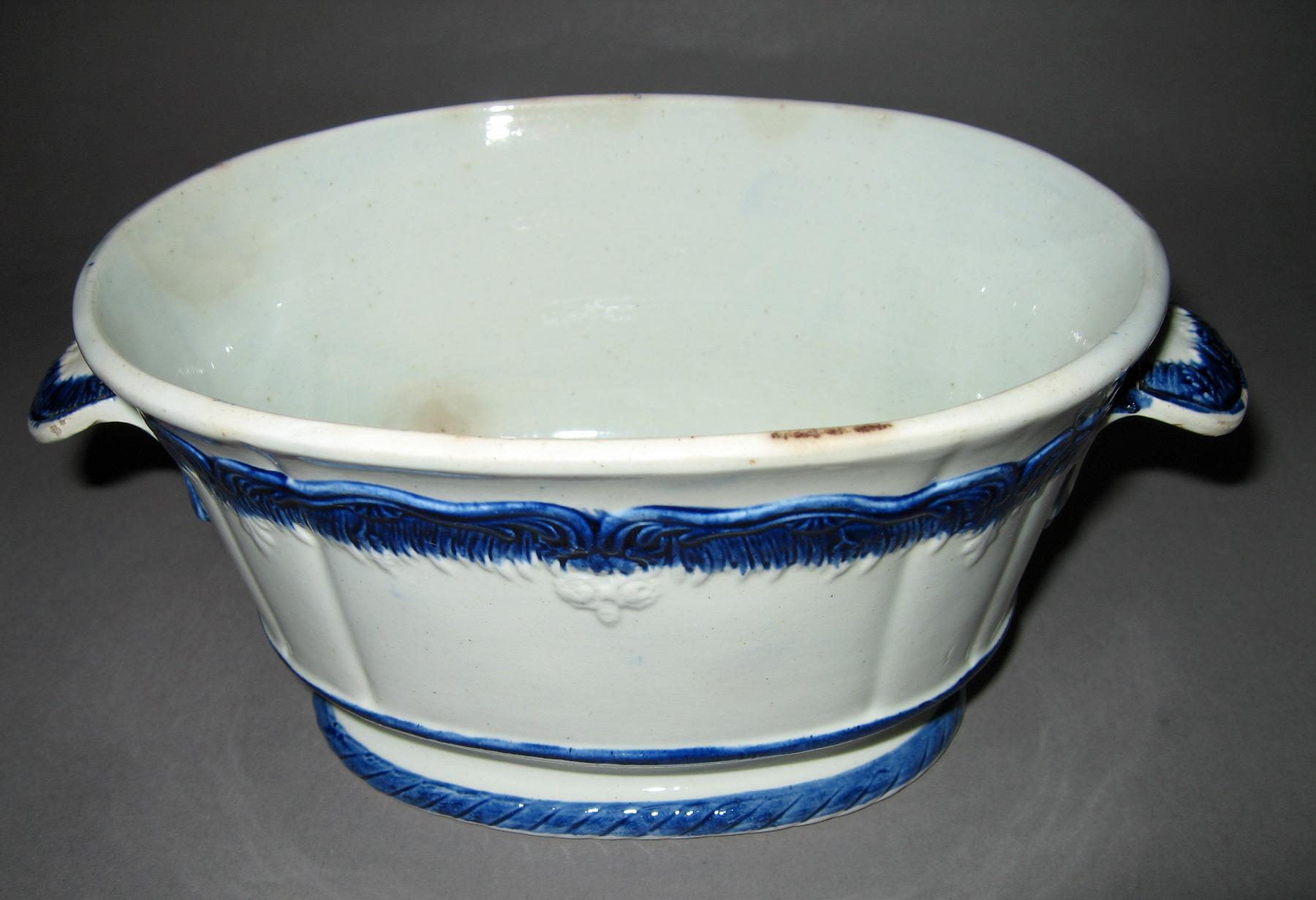 1964.1938 tureen