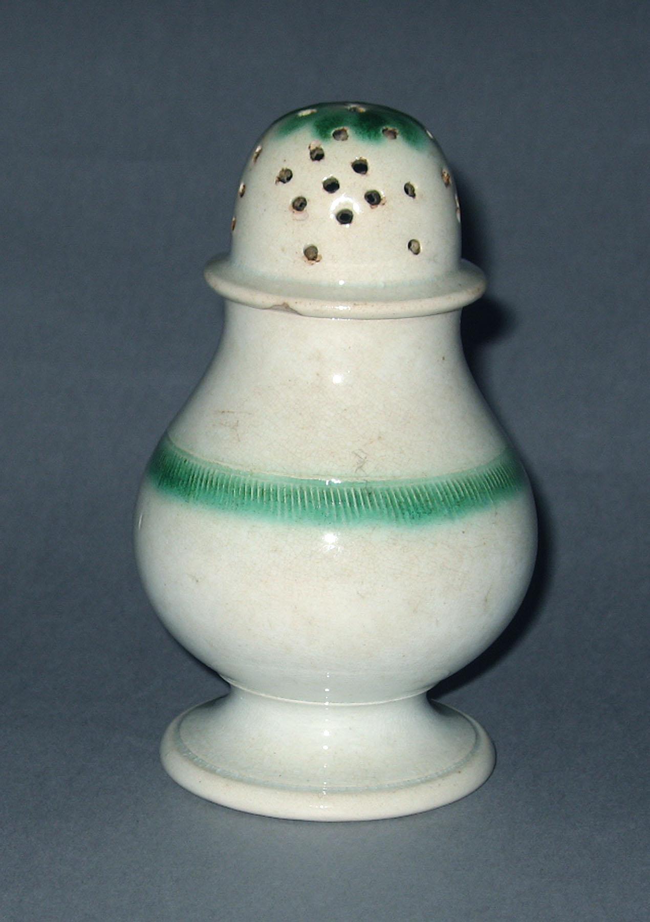 1964.1976 Pearlware caster