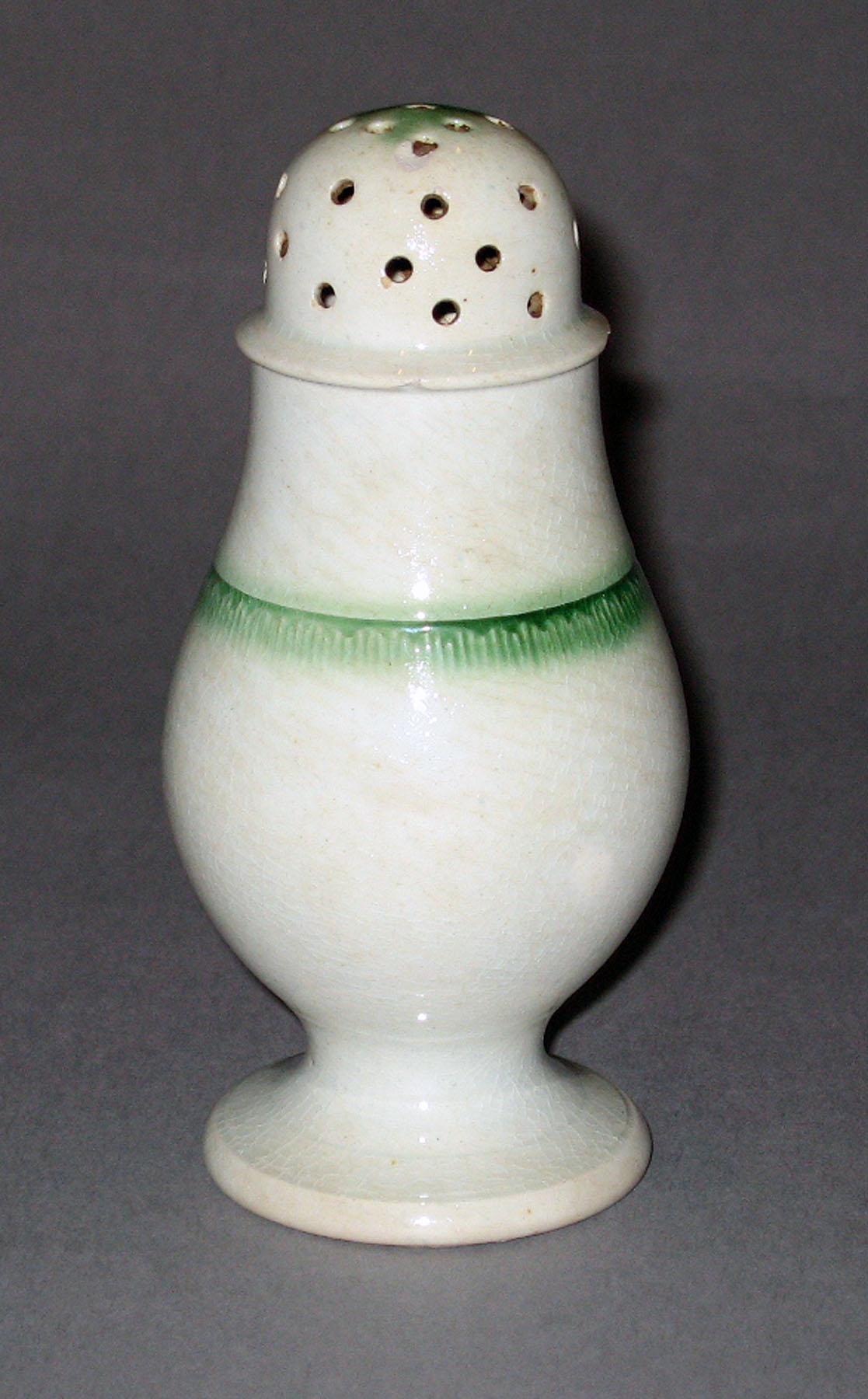 1964.1977 Pearlware caster