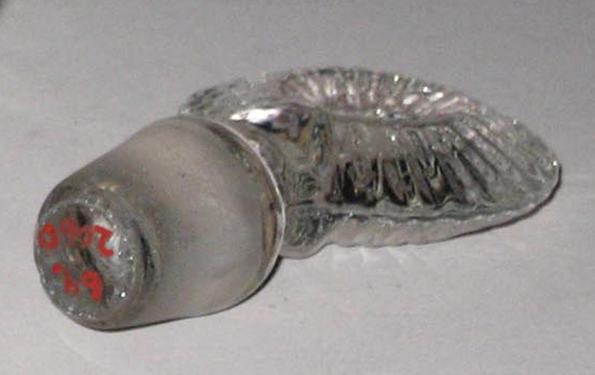 1964.2060 Glass decanter stopper (bottom)