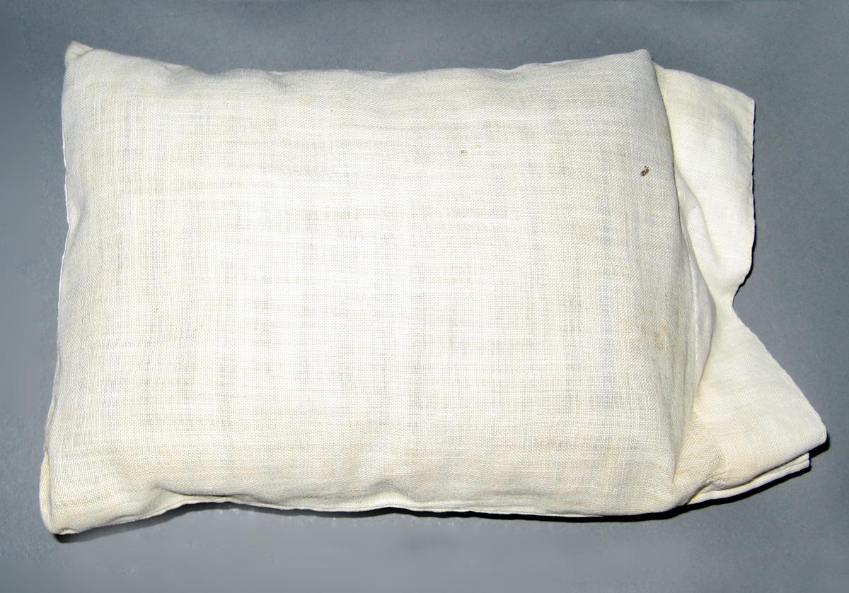 1964.2072B miniature pillow