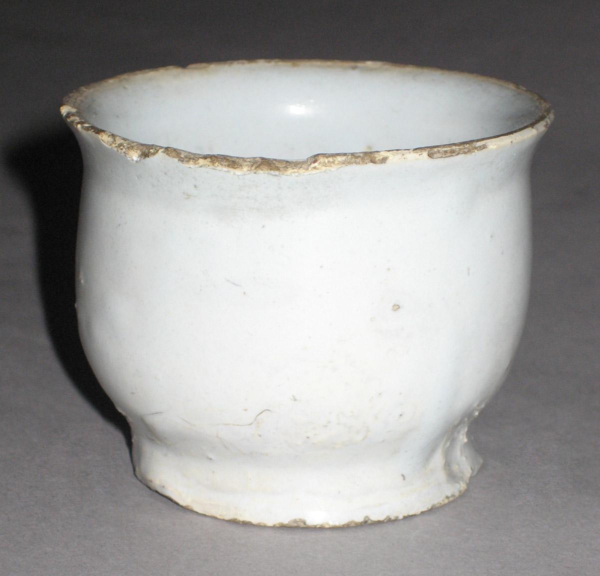 1964.2105 Delft apothecary or ointment pot