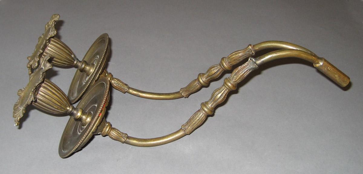 1964.2108.002 Sconce branch