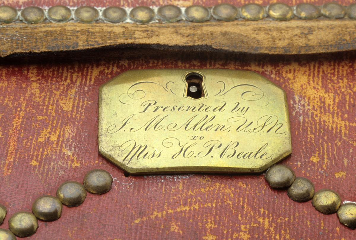 1964.2168 Trunk, box detail