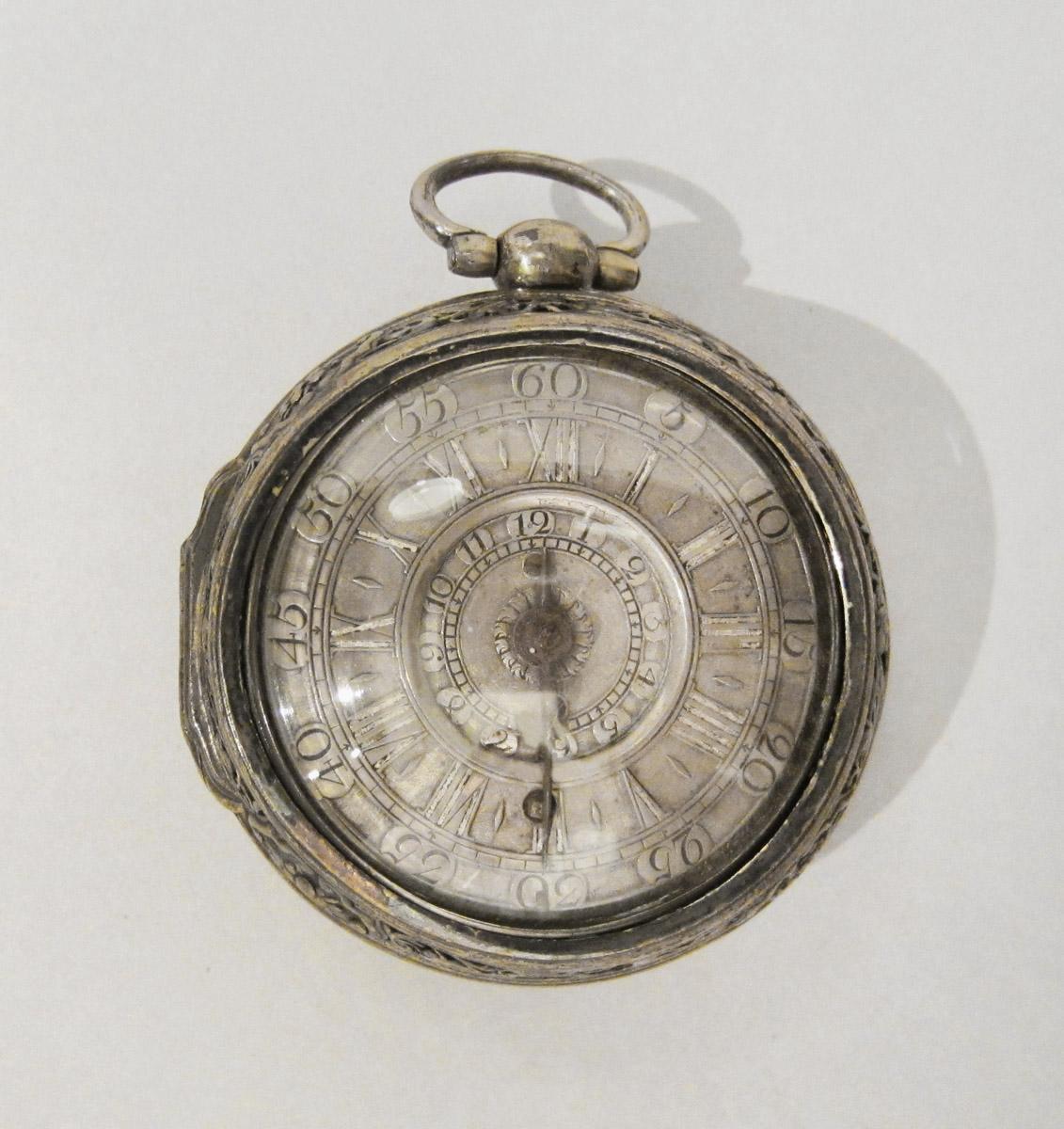 1965.0004 A, B Watch with cover, upper surface
